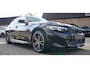 BMW 3-Serie 330e xDrive M-pakket | BMW LED | Adaptieve Cruise | Camera | Harman/Kardon | Carbon | Driving Assistant | Active Guard