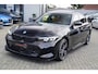 BMW 3-Serie 330e xDrive M-pakket | BMW LED | Adaptieve Cruise | Camera | Harman/Kardon | Carbon | Driving Assistant | Active Guard