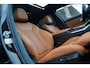 BMW 3-Serie 330e xDrive M-pakket | BMW LED | Adaptieve Cruise | Camera | Harman/Kardon | Carbon | Driving Assistant | Active Guard