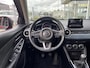 Mazda 2 1.5 Skyactiv-G Signature / NL-Auto / Adaptieve Cruise-Control met Stop & Go / Climate-Control / Head-Up-Display / Stoelverwarming / Stuurverwarming / Dodehoek-Detectie / Apple-Carplay & Android-Auto / Keyless / LED / DAB Radio-Bluetooth / Navi / 360°-Camera / 16'' LMV / All-Season / ENZ.