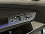 Volkswagen Golf 1.5 TSI Life Business Alcantara Sfeerverlichting Navigatie DAB+