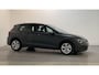 Volkswagen Golf 1.5 TSI Life Business Alcantara Sfeerverlichting Navigatie DAB+