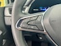 Renault Captur 1.6 E-Tech Full Hybrid 145 Techno | Stoel+Stuurverwarming | Climate Control | Draadloze Telefoonlader | Camera + Sensoren | Two-Tone | Apple CarPlay/Android Auto
