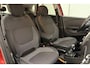 Renault Captur 1.2 TCe Dynamique Automaat | Climate control | Navigatie | Parkeersensoren | Zwart dak | Extra getint glas | Hoge instap | Lichtmetalen velgen