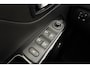 Renault Captur 1.2 TCe Dynamique Automaat | Climate control | Navigatie | Parkeersensoren | Zwart dak | Extra getint glas | Hoge instap | Lichtmetalen velgen