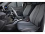 Peugeot 2008 1.2 Hybrid 136 Allure Automaat | Navigatie by App | Full-LED | Parkeersensoren | Cruise Control | Dakrails | Half-Leder | !!
