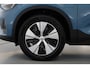 Volvo XC40 1.5 T4 Plug-in hybrid Core Bright | Facelift | Elek. Trekhaak | Camera | Stoel + stuurverw. | Elek. Stoelen |