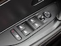 Peugeot e-208 EV 50 kWh GT | Navigatie | Achteruitrijcamera | Verwarmbare voorstoelen | 17'' LM velgen