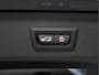 BMW 5-Serie Touring 530i High Executive M-Sport [TREKHAAK INKLAPBAAR, SCHUIFKANTELDAK, MEMORY SEATS, HARMAN/KARDON, APPLE CARPLAY, ADAPTIVE LED, 360 CAMERA, HEAD-UP, ADAPTIVE CRUISE, VOL LEDER, STOELVERWARMING, CLIMATE, NIEUWSTAAT]