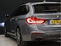 BMW 5-Serie Touring 530i High Executive M-Sport [TREKHAAK INKLAPBAAR, SCHUIFKANTELDAK, MEMORY SEATS, HARMAN/KARDON, APPLE CARPLAY, ADAPTIVE LED, 360 CAMERA, HEAD-UP, ADAPTIVE CRUISE, VOL LEDER, STOELVERWARMING, CLIMATE, NIEUWSTAAT]