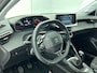 Peugeot 208 Style 75pk | Navigatie | Parkeersensoren Achter | Achteruitrijcamera | Airco | Lichtmetalen Velgen 16" | DAB ontvanger | Apple Carplay/Android Auto |