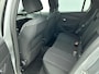 Peugeot 208 Style 75pk | Navigatie | Parkeersensoren Achter | Achteruitrijcamera | Airco | Lichtmetalen Velgen 16" | DAB ontvanger | Apple Carplay/Android Auto |
