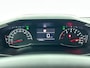 Peugeot 208 Style 75pk | Navigatie | Parkeersensoren Achter | Achteruitrijcamera | Airco | Lichtmetalen Velgen 16" | DAB ontvanger | Apple Carplay/Android Auto |