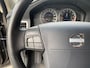 Volvo XC70 3.2 Summum / 6 Cilinder / AWD / Automaat / Vol-Leder / NL-Auto / Stoelen met Geheugen / Stoelverwarming / Cruise-Control / Climate-Control / Adaptieve LED-Koplampen / Houtafwerking-Interieur / Elektr.-Achterklep / Radio / Armsteun-V+A / PDC V+A / 18'' LMV / All-Season / ENZ.