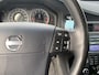 Volvo XC70 3.2 Summum / 6 Cilinder / AWD / Automaat / Vol-Leder / NL-Auto / Stoelen met Geheugen / Stoelverwarming / Cruise-Control / Climate-Control / Adaptieve LED-Koplampen / Houtafwerking-Interieur / Elektr.-Achterklep / Radio / Armsteun-V+A / PDC V+A / 18'' LMV / All-Season / ENZ.