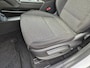 Hyundai Kona Electric EV Comfort 64 kWh Automaat / 3-Fase Laden / Navigatie / Apple Carplay Android Auto / Adaptief cruise control / Krell Audio systeem / Achteruitrijcamera / Stuur- en Stoelverwarming / Warmtepomp /
