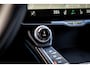 Lynk & Co 01 1.5 Plug-in Hybrid 262 Pk I Nw Modeljaar I Panoramadak I 69 km Elektrisch I Achteruitrijcamera I Full Map Navi I Carplay l 1e eigenaar I