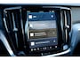 Volvo V60 2.0 T8 Plug-in hybrid AWD Ultra Dark
