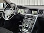 Volvo V60 2.0 D3 5-Cilinder /Dealer Onderhouden/PDC/Trekhaak!