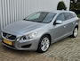 Volvo V60 2.0 D3 5-Cilinder /Dealer Onderhouden/PDC/Trekhaak!