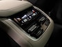 Volvo XC90 T8 AWD Recharge Ultra Bright | Bowers & Wilkins | 360° Camera | Head-Up Display | 455pk | Schuifdak | 21 Inch | Adaptieve Cruise Control | Stoelverwarming voor+achter | Stuurwielverwarming | Full LED Matrix koplampen | Pilot Assist | BLIS Dode Hoek Detect