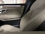 Volvo XC90 T8 AWD Recharge Ultra Bright | Bowers & Wilkins | 360° Camera | Head-Up Display | 455pk | Schuifdak | 21 Inch | Adaptieve Cruise Control | Stoelverwarming voor+achter | Stuurwielverwarming | Full LED Matrix koplampen | Pilot Assist | BLIS Dode Hoek Detect