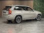 Volvo XC90 T8 AWD Recharge Ultra Bright | Bowers & Wilkins | 360° Camera | Head-Up Display | 455pk | Schuifdak | 21 Inch | Adaptieve Cruise Control | Stoelverwarming voor+achter | Stuurwielverwarming | Full LED Matrix koplampen | Pilot Assist | BLIS Dode Hoek Detect