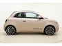 Fiat 500e C La Prima 42 kWh Cabriolet | Navigatie | Stoelverwarming | Camera | Lichtmetalen velgen | Parkeersensoren voor en achter | Cruise control