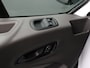 Ford Transit 2.0TDCI 130PK L3H2 RWD | Navigatie | Airco | Cruise | Trekhaak | Betimmering | 3-Persoons