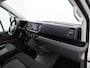 Volkswagen Crafter 2.0TDI 140PK Bakwagen+Laadklep | 4,45 Laadlengte | Navigatie | Airco | Cruise | 3-Persoons | Dakspoiler | Zijdeur