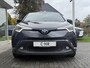 Toyota C-HR 1.8 Hybrid Bi-Tone Plus | Leer, Stoel + Stuurverwarming, Navigatie, Dodehoekherkenning, Parkeersensoren