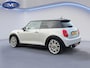 MINI Cooper Mini 1.5 136 pk AUTOMAAT , vele opties, lederen sportinterieur, navi, parelmoer, hud, Nederlandse auto met nap