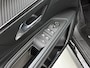 Peugeot 3008 1.6 HYbrid Allure Pack Business 180pk Automaat | Achteruitrijcamera | Climate Control | Cruise Control | Achteruitrijcamera | Dodehoek Detectie | 18" Lichtmetalen Velgen | Keyless Entry/Start | Apple Carplay/Android Auto |