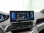 Peugeot 3008 1.6 HYbrid Allure Pack Business 180pk Automaat | Achteruitrijcamera | Climate Control | Cruise Control | Achteruitrijcamera | Dodehoek Detectie | 18" Lichtmetalen Velgen | Keyless Entry/Start | Apple Carplay/Android Auto |