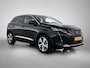 Peugeot 3008 1.6 HYbrid Allure Pack Business 180pk Automaat | Achteruitrijcamera | Climate Control | Cruise Control | Achteruitrijcamera | Dodehoek Detectie | 18" Lichtmetalen Velgen | Keyless Entry/Start | Apple Carplay/Android Auto |