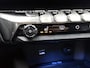 Peugeot 3008 1.6 HYbrid Allure Pack Business 180pk Automaat | Achteruitrijcamera | Climate Control | Cruise Control | Achteruitrijcamera | Dodehoek Detectie | 18" Lichtmetalen Velgen | Keyless Entry/Start | Apple Carplay/Android Auto |