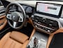 BMW 5-Serie Touring 520i LCi Aut. M-Sport, Trekhaak | Sport-leder | Navi+