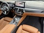 BMW 5-Serie Touring 520i LCi Aut. M-Sport, Trekhaak | Sport-leder | Navi+
