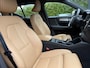 Volvo XC40 1.5 T3 Momentum Pro 164pk Aut., Sport-leder | Trekhaak | Camera