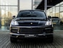 Porsche Cayenne Coupé 3.0 E-Hybrid | SPORTCHRONO | NEDERLANDS GELEVERD | PANORAMADAK | 14-WEG | PDLS | PASM | BOSE | ELEKTR. TREKHAAK | CAMERA SURROUNDVIEW | 21 INCH | SPORTUITLAATSYSTEEM |