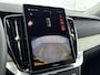 Volvo XC90 2.0 T8 Plug-in hybrid AWD Plus Dark NEW MODEL | SILVER DAWN | Luchtvering | Trekhaak | Getint glas | PDC + Camera | Harman Kardon | BLIS | Keylless |