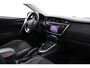 Toyota Auris 1.8 Hybrid Lease Pro | Origineel NL | Panoramadak | Navigatie | Stoelverwarming | Keyless | Parkeersensoren voor/achter | Clima | Cruise Control | 17 inch | Bi-xenon