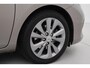 Toyota Auris 1.8 Hybrid Lease Pro | Origineel NL | Panoramadak | Navigatie | Stoelverwarming | Keyless | Parkeersensoren voor/achter | Clima | Cruise Control | 17 inch | Bi-xenon