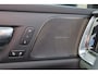 Volvo V60 T6 Recharge AWD Plus Dark - LONG RANGE - IntelliSafe Assist & Surround - 360º Camera - Harman/Kardon audio - Adaptieve LED koplampen - Verwarmde voorstoelen, stuur & achterbank - Parkeersensoren voor & achter - Elektr. bedienb. voorstoelen met geheugen -  Extra getint glas - 19' LMV