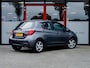 Toyota Yaris 1.5 Hybrid Aspiration S Editon Limited | Camera | Stoelverwarming | Multimedia 7.2inch | Metallic Lak | Cruise Control | Climate Control | Lichtmetalen Velgen 15'' | All Season Banden | Keyless Entry | Keyless Start | Regen -en Lichtsensor |
