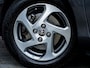 Toyota Yaris 1.5 Hybrid Aspiration S Editon Limited | Camera | Stoelverwarming | Multimedia 7.2inch | Metallic Lak | Cruise Control | Climate Control | Lichtmetalen Velgen 15'' | All Season Banden | Keyless Entry | Keyless Start | Regen -en Lichtsensor |