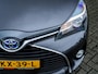 Toyota Yaris 1.5 Hybrid Aspiration S Editon Limited | Camera | Stoelverwarming | Multimedia 7.2inch | Metallic Lak | Cruise Control | Climate Control | Lichtmetalen Velgen 15'' | All Season Banden | Keyless Entry | Keyless Start | Regen -en Lichtsensor |