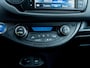 Toyota Yaris 1.5 Hybrid Aspiration S Editon Limited | Camera | Stoelverwarming | Multimedia 7.2inch | Metallic Lak | Cruise Control | Climate Control | Lichtmetalen Velgen 15'' | All Season Banden | Keyless Entry | Keyless Start | Regen -en Lichtsensor |