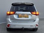 Mitsubishi Outlander 2.4 PHEV Instyle / Trekhaak (Trekgewicht 1.500kg) / Elektrisch Glazen Schuif- en Kanteldak / Navigatie via Apple Carplay & Android Auto / Stuur- en Stoelverwarming / Rondomzicht camera / Keyless Entry & Start / Adaptieve Cruise Control / Climate Control / Elektrische Achterklep
