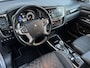 Mitsubishi Outlander 2.4 PHEV Instyle / Trekhaak (Trekgewicht 1.500kg) / Elektrisch Glazen Schuif- en Kanteldak / Navigatie via Apple Carplay & Android Auto / Stuur- en Stoelverwarming / Rondomzicht camera / Keyless Entry & Start / Adaptieve Cruise Control / Climate Control / Elektrische Achterklep